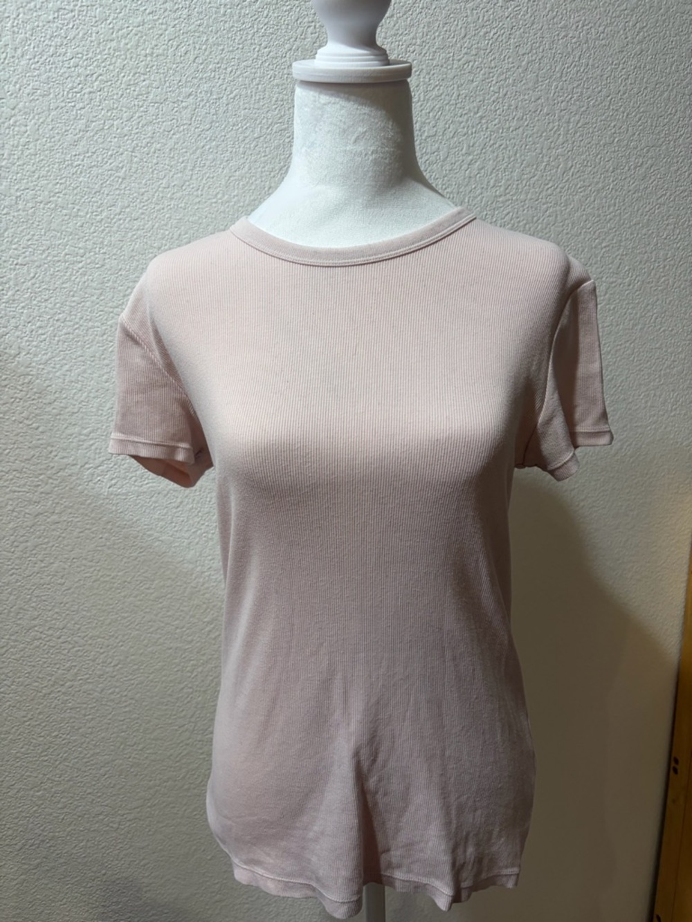 Uniqlo Women's Tee in Light Pink